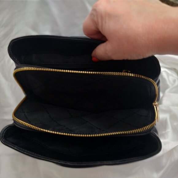 * MICHAEL KORS LEATHER BACKPACK BAG, LUXURY LEATHER BLACK QUILTED LARGE GOLD - Picture 14 of 14